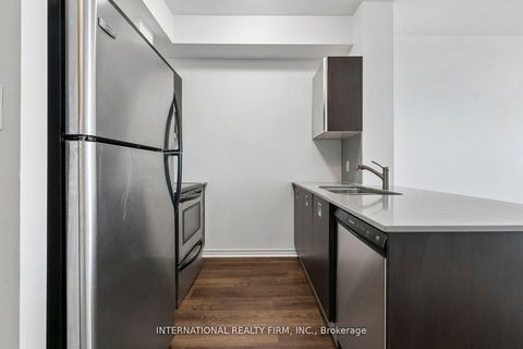 Photo 8 at 1011 - 3391 Bloor Street W, City Centre West, Toronto