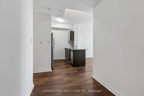 Photo 34 at 1011 - 3391 Bloor Street W, City Centre West, Toronto