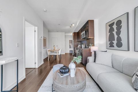 Photo 14 at # 916 - 98 Lillian Street, Mount Pleasant West, Toronto
