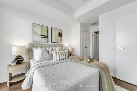 Photo 16 at # 916 - 98 Lillian Street, Mount Pleasant West, Toronto