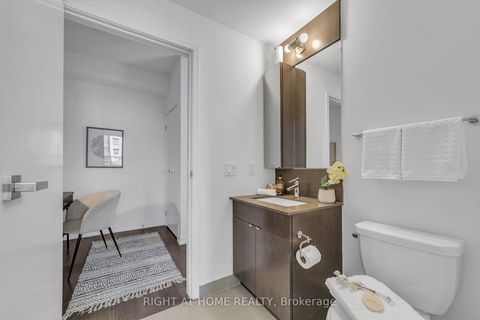 Photo 19 at # 916 - 98 Lillian Street, Mount Pleasant West, Toronto
