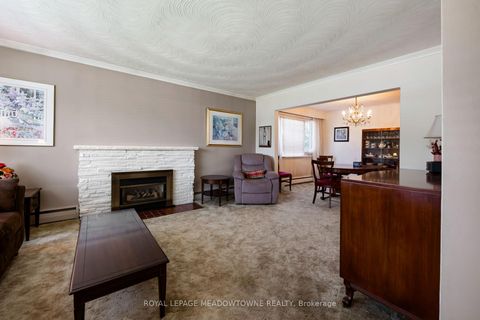 Photo 17 at 5 Boreal Road, Markland Wood, Toronto