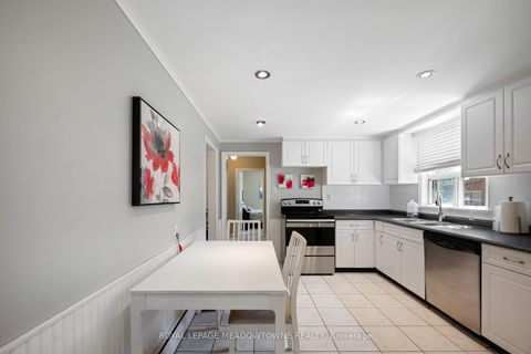 Photo 24 at 5 Boreal Road, Markland Wood, Toronto