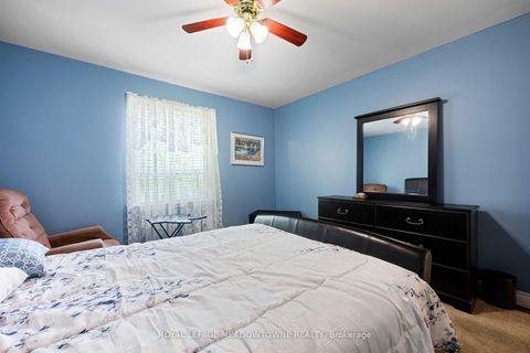 Photo 36 at 5 Boreal Road, Markland Wood, Toronto
