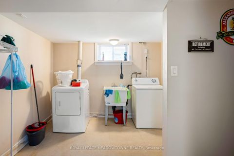 Photo 42 at 5 Boreal Road, Markland Wood, Toronto