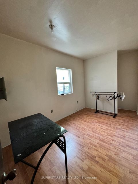 Photo 6 at 187 Augusta Avenue, Chinatown, Toronto