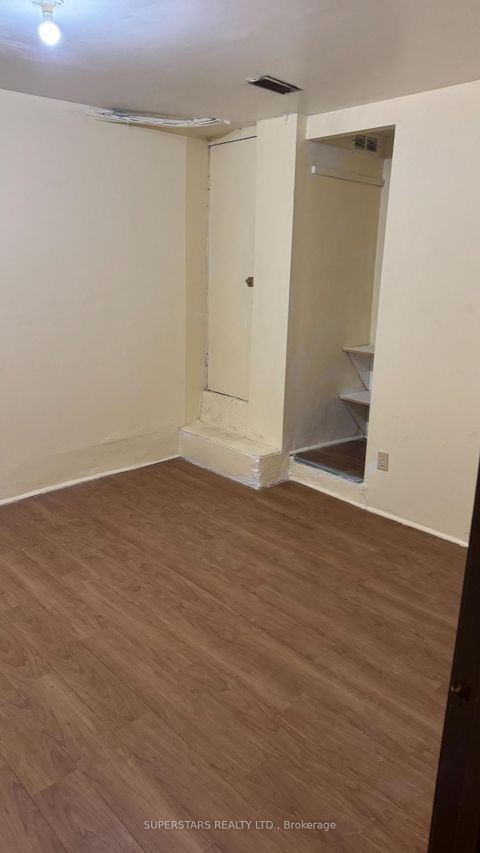 Photo 20 at 187 Augusta Avenue, Chinatown, Toronto