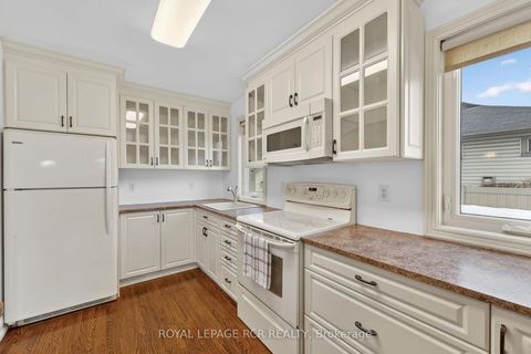 Photo 13 at 65 Donald Street, Queen's Park, Barrie