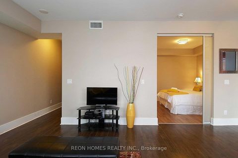 Photo 9 at 2009 - 300 Front Street, Waterfront Communities C1, Toronto