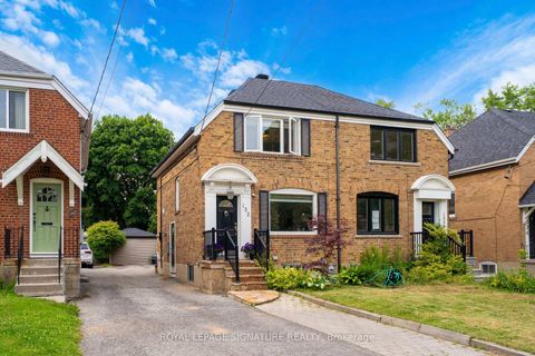 Photo 1 at 132 Glenvale Boulevard, Leaside, Toronto