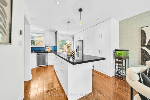 Photo 6 at 132 Glenvale Boulevard, Leaside, Toronto