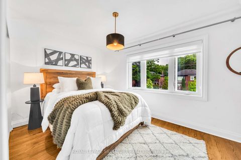 Photo 12 at 132 Glenvale Boulevard, Leaside, Toronto
