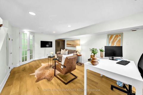 Photo 20 at 132 Glenvale Boulevard, Leaside, Toronto