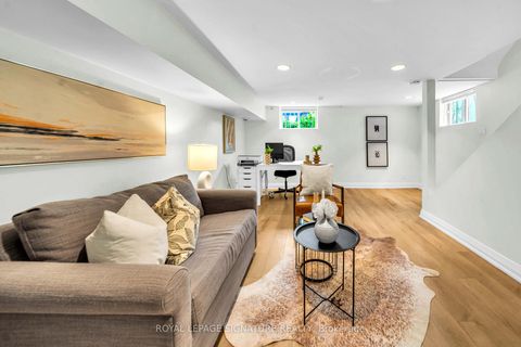 Photo 22 at 132 Glenvale Boulevard, Leaside, Toronto