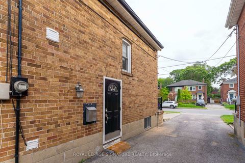 Photo 27 at 132 Glenvale Boulevard, Leaside, Toronto