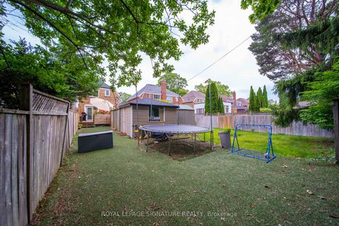 Photo 30 at 132 Glenvale Boulevard, Leaside, Toronto