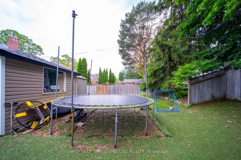 Photo 32 at 132 Glenvale Boulevard, Leaside, Toronto