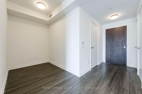Photo 7 at 1008 - 425 Front Street E, Waterfront Communities C8, Toronto