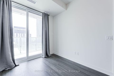 Photo 13 at 1008 - 425 Front Street E, Waterfront Communities C8, Toronto