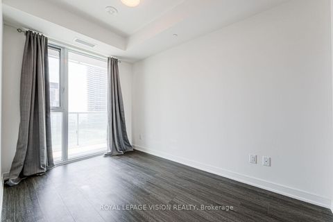 Photo 16 at 1008 - 425 Front Street E, Waterfront Communities C8, Toronto