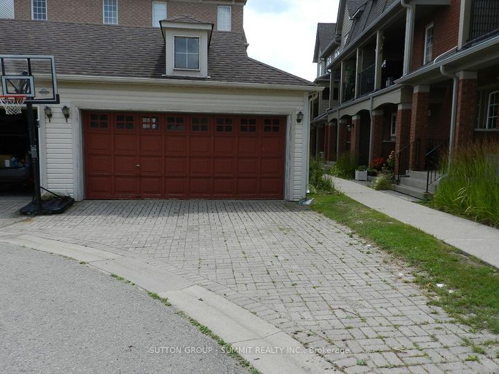 Photo 47 at 141 Gatwick Drive, RO River Oaks, Oakville
