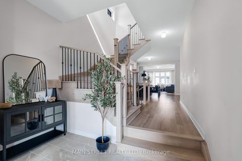 Photo 4 at 15 Ainslie Hill Crescent, Sutton & Jackson's Point, Georgina