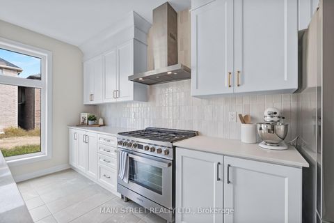Photo 18 at 15 Ainslie Hill Crescent, Sutton & Jackson's Point, Georgina