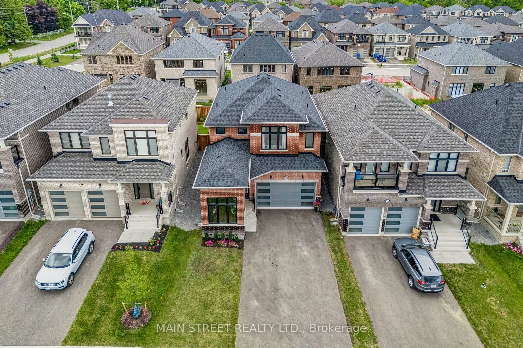 15 Ainslie Hill Crescent, Sutton & Jackson