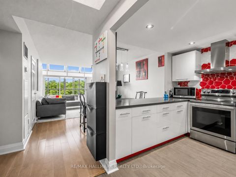 Photo 4 at Ph15 - 20 Glebe Road W, Eglinton, Toronto