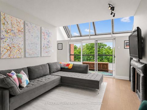 Photo 13 at Ph15 - 20 Glebe Road W, Eglinton, Toronto