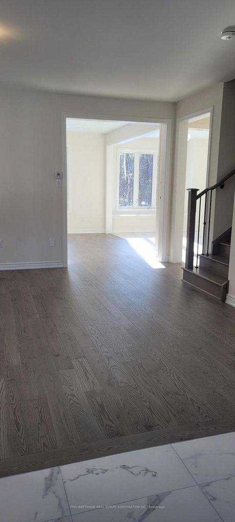 Photo 6 at 139 Dovedale Drive, Keswick South, Georgina