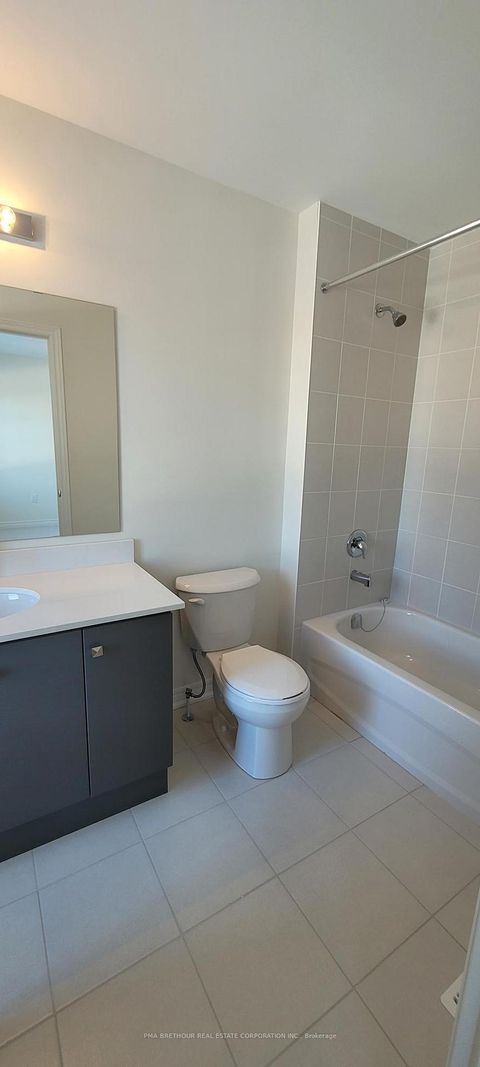 Photo 13 at 139 Dovedale Drive, Keswick South, Georgina