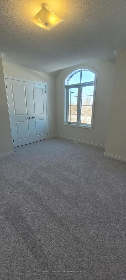 Photo 15 at 139 Dovedale Drive, Keswick South, Georgina