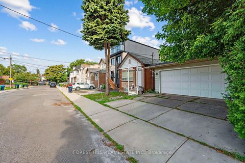 Photo 1 at 2 Mulberry Crescent, Oakwood Village, Toronto