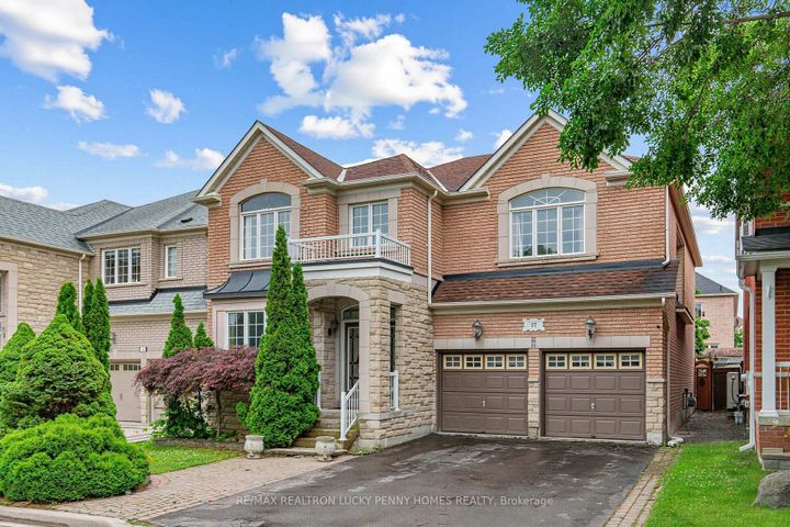 Photo 3 at 17 Coral Cove Court, Greensborough, Markham