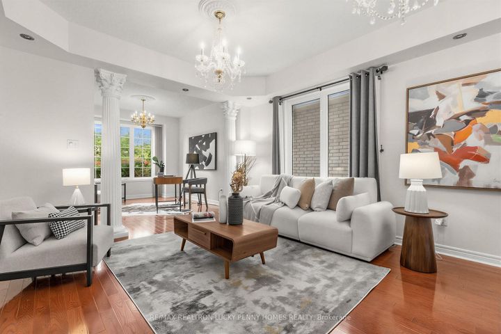 Photo 14 at 17 Coral Cove Court, Greensborough, Markham
