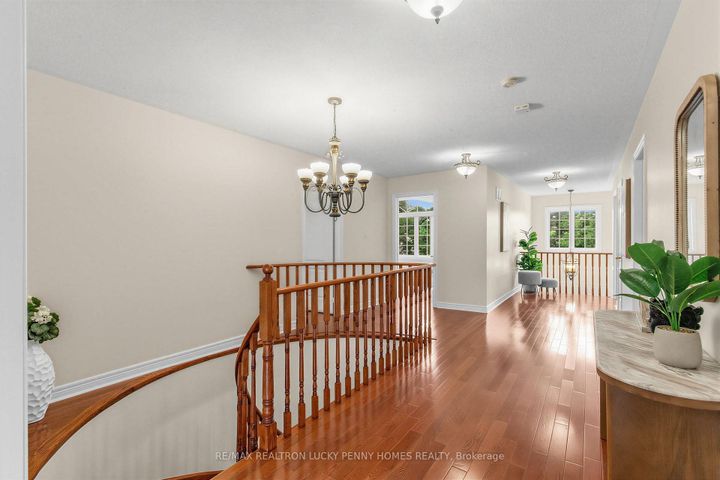 Photo 29 at 17 Coral Cove Court, Greensborough, Markham