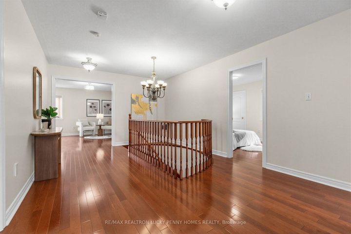 Photo 30 at 17 Coral Cove Court, Greensborough, Markham