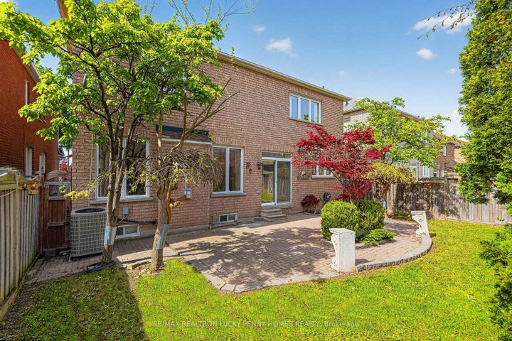 Photo 44 at 17 Coral Cove Court, Greensborough, Markham