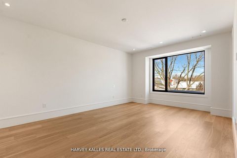 Photo 36 at 370 Glengrove Avenue W, Lawrence Park South, Toronto