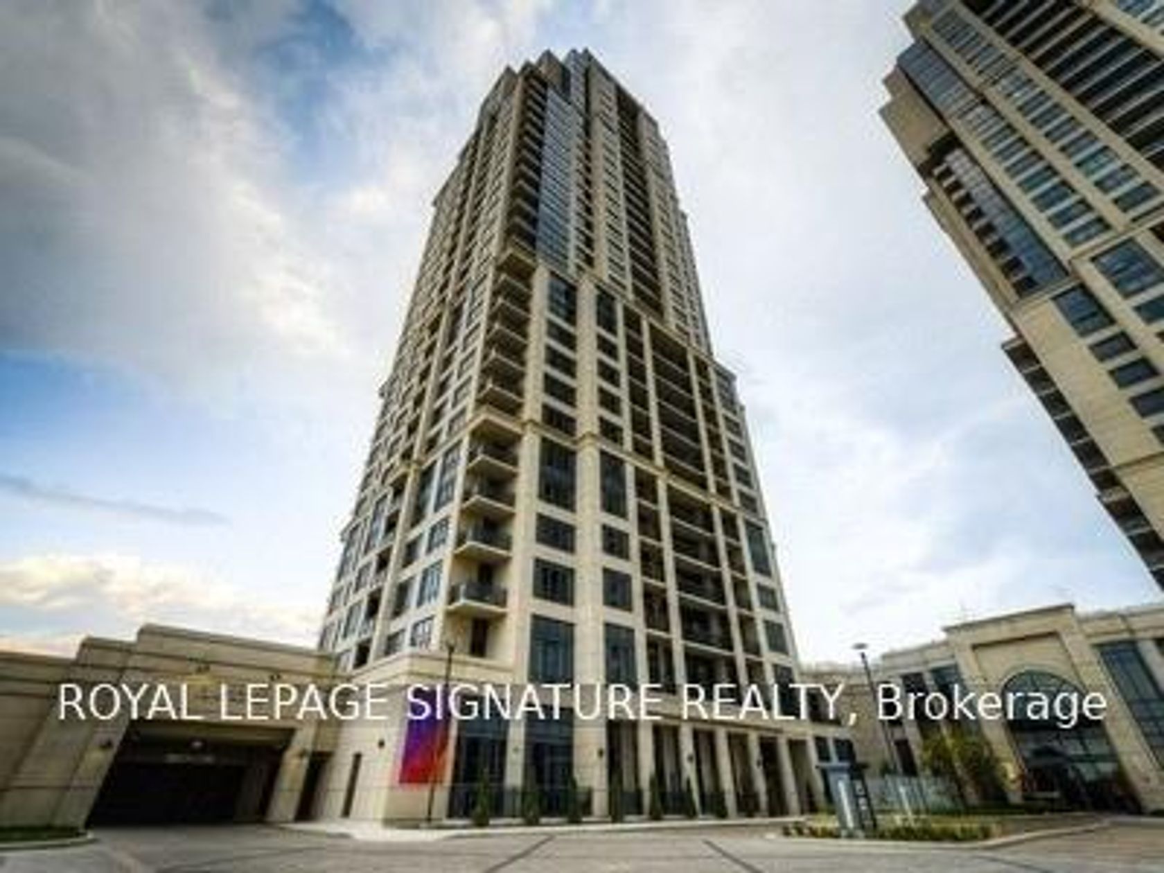 821 - 2 Eva Road, Etobicoke West Mall, Toronto 