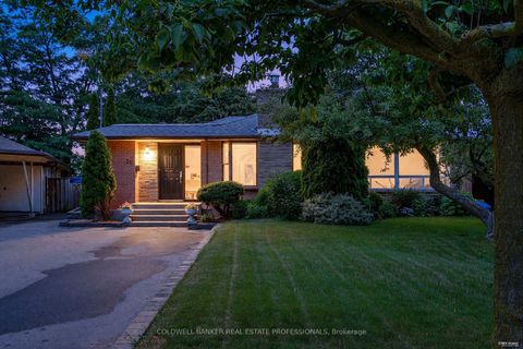 Photo 1 at 18 Tuna Court, Donalda, Toronto