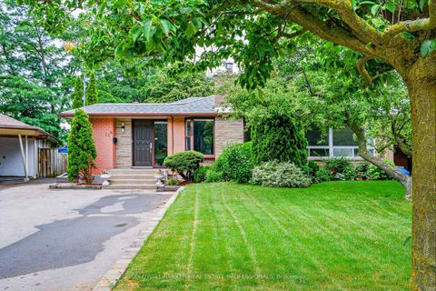 Photo 32 at 18 Tuna Court, Donalda, Toronto