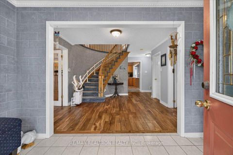 Photo 4 at 2767 Shering Crescent, Stroud, Innisfil