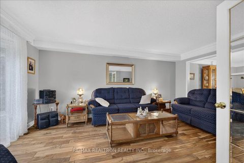 Photo 10 at 2767 Shering Crescent, Stroud, Innisfil