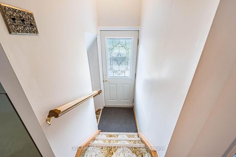 Photo 23 at 53 Compton Crescent, CFB, Toronto