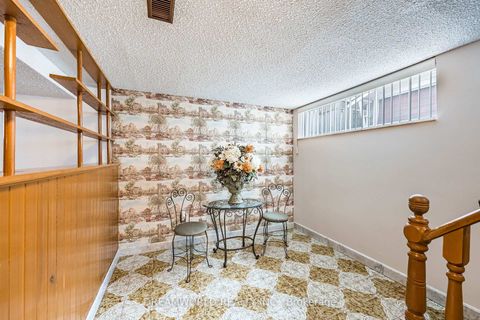 Photo 24 at 53 Compton Crescent, CFB, Toronto
