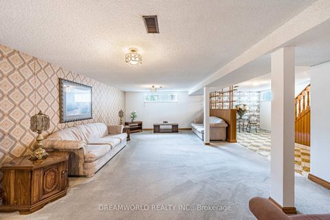 Photo 27 at 53 Compton Crescent, CFB, Toronto