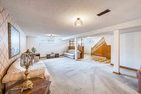 Photo 28 at 53 Compton Crescent, CFB, Toronto