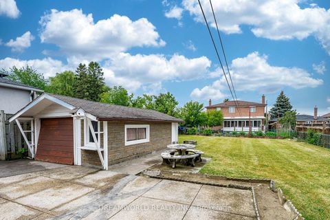 Photo 44 at 53 Compton Crescent, CFB, Toronto